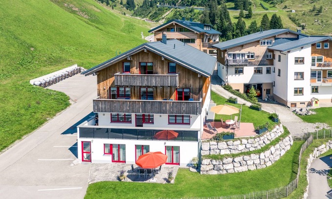 Schroecken Apartment | House Rothorn, Apartment Höfer for 8 people with its own sun terrace