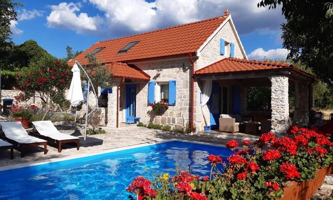 Oklaj House | House Toma (116341-K1) - Oklaj