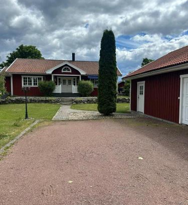Blomstermala Villa | House Villa in the countryside Kalmar County Småland