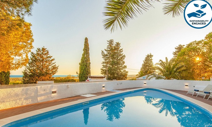 Vale de Parra Villa | House w/private pool & sea view