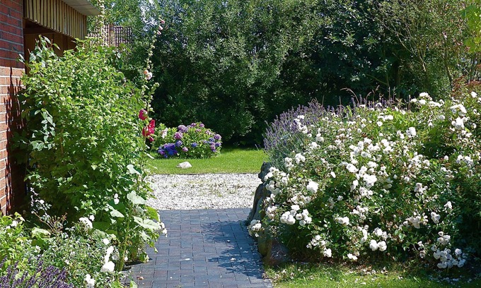 Vollerwiek House | House with garden just 10 minutes walk from the sea/WiFi/Vollerwiek
