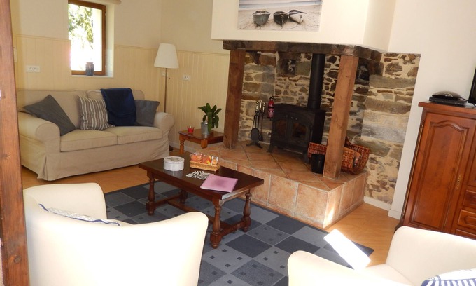 Moustoir-Remungol Cottage | House with heated indoor swimming pool