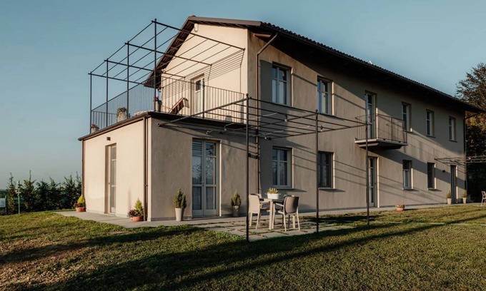 San Damiano dʼAsti Apartment | House with Pool for Families | Villa Ribella