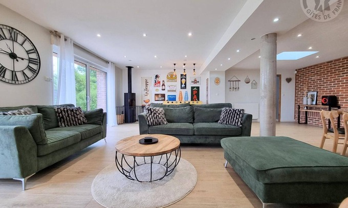 Eecke Cottage | House with large enclosed garden, table football, BBQ, garage, Wi-Fi - Peace and comfort in Flanders