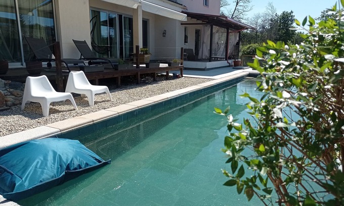 O Porrino House | House with pool of 14 m ecological