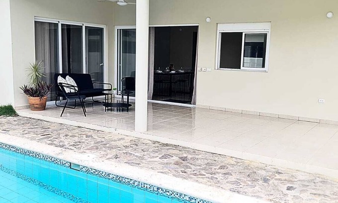 El Callejon House | House with private pool.