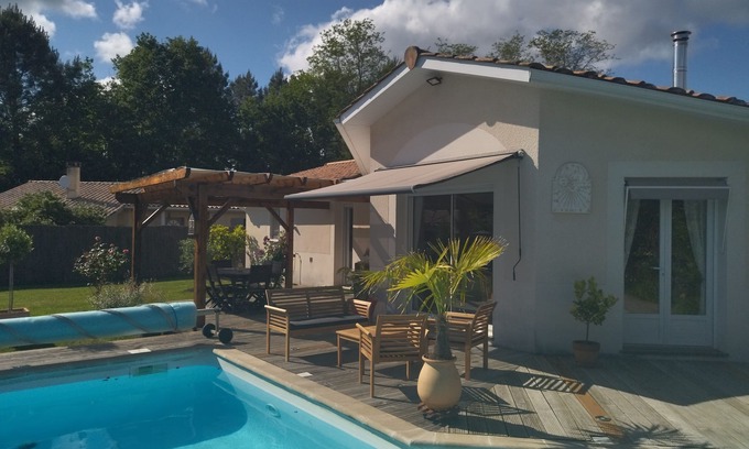 Mios House | House with swimming pool, sleeps 6, 3 bedrooms between Bordeaux and Arcachon