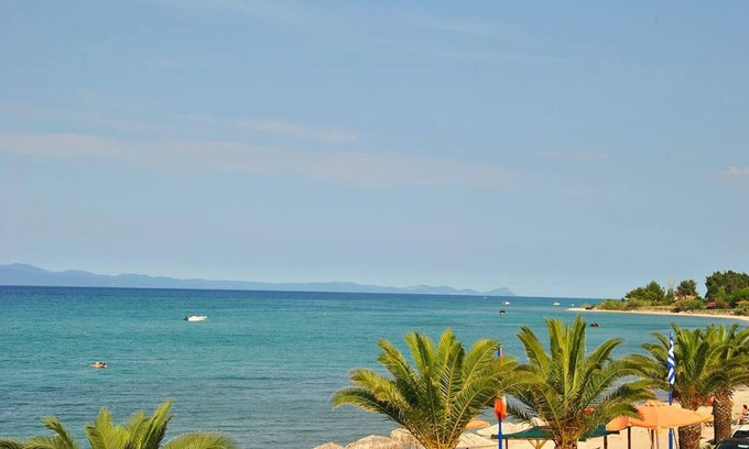 Polichrono Apartment | Houseloft Sandals Beachfront