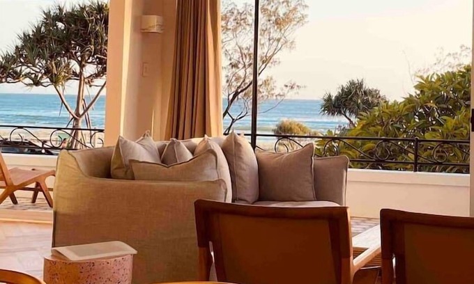 Currumbin Apartment | Houston Beachfront - Apartment 2