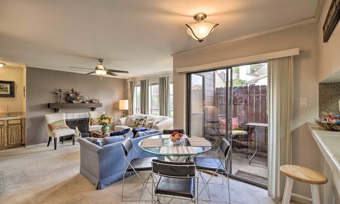 Braeswood Place Condo | Houston TX -Med Center/NRG - 2Be/2Ba ALL Inclusive Condo Rice U. Downtown