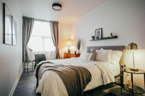 Hochelaga Apartment | HRésidences Modern Montreal Apt on Ontario Street