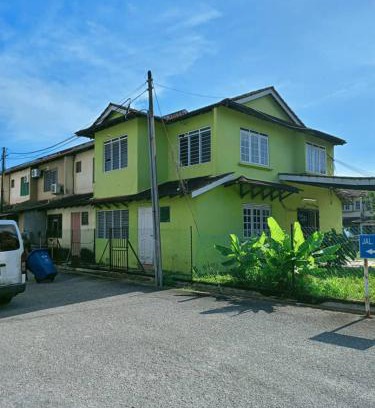 Bandar Indera Mahkota House | Hub Homestay