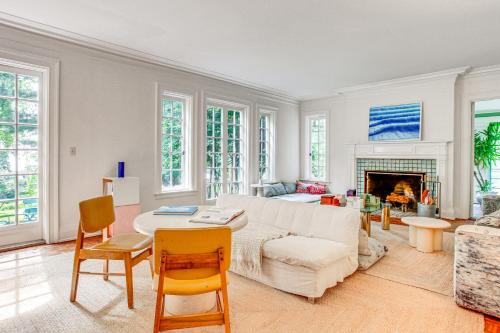 Upper Nyack Villa | Hudson Valley Estate on 4 Acres with Private Pool!