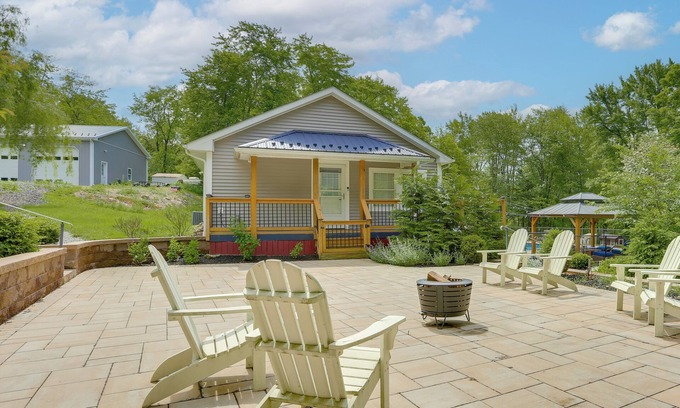 Walton Park Cottage | Hudson Valley Retreat w/Pool Near Greenwood Lake