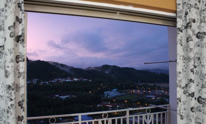 Kota Kinabalu Apartment | HUGE 3 bed ~ Great for big families