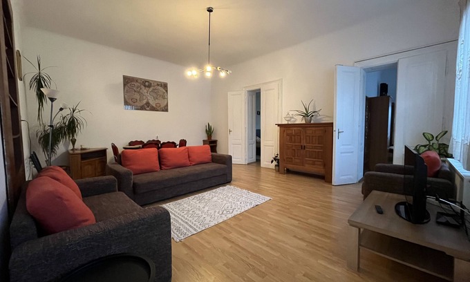 Sibiu Old Town Apartment | Huge Comfortable Fully Equipped HOME in Old Town