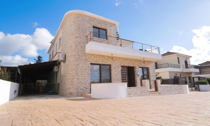 Tremithousa House | Huge family house 5 minutes from the heart of Paphos. and other attractions.