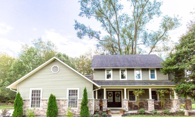 South Bend House | Huge Home and Yard Perfect For Groups & Families!