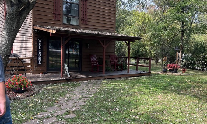 Christopher Cabin | Hunter's Retreat