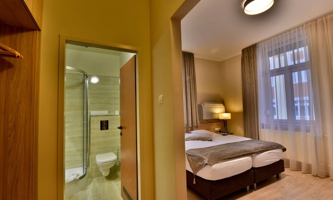 Gyor Bed & Breakfast | Hunyadi