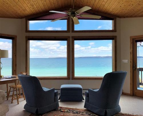 St Ignace House | Huron Haven