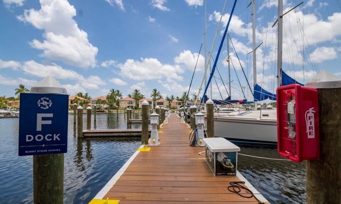 Burnt Store Marina Condo | Hurry and Book your December rental by August 31st and save $200.00. Min 2 weeks