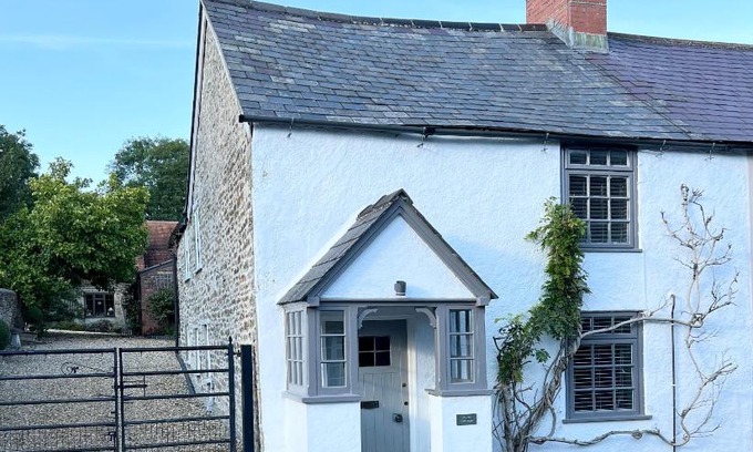 Stalbridge House | Hurst Cottage - A Cosy 2-Bedroom Cottage Escape in Dorset