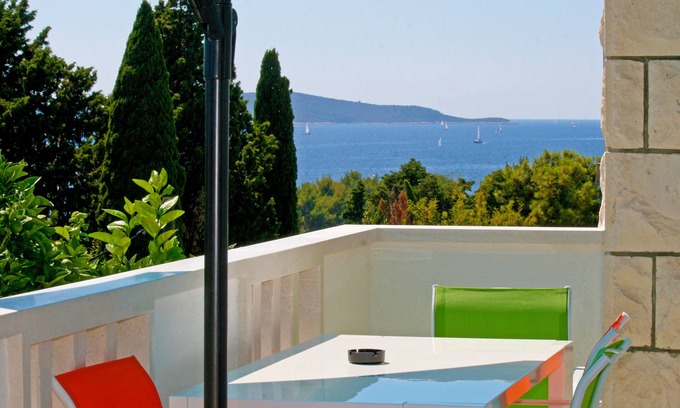 Hvar Apartment | HVAR MOOD HOUSE - EMERALD STAR APARTMENT