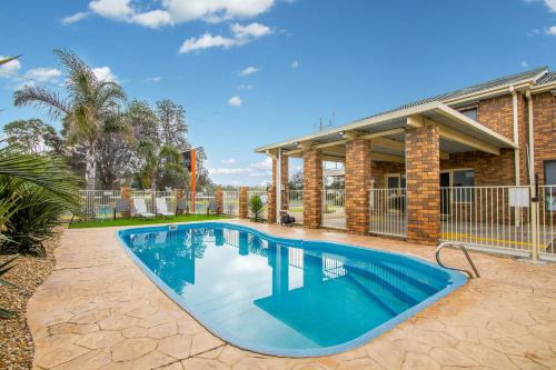 Lakes Entrance Apartment | Hybiscus Waterfront Apartments