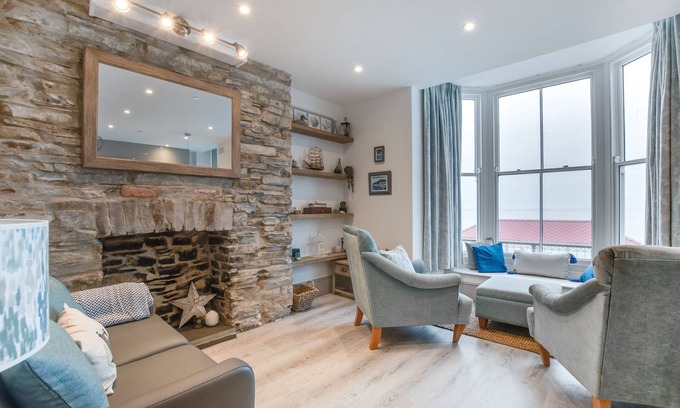 Aberystwyth Apartment | Hyddgen Apartment - One Bedroom Apartment, Sleeps 2