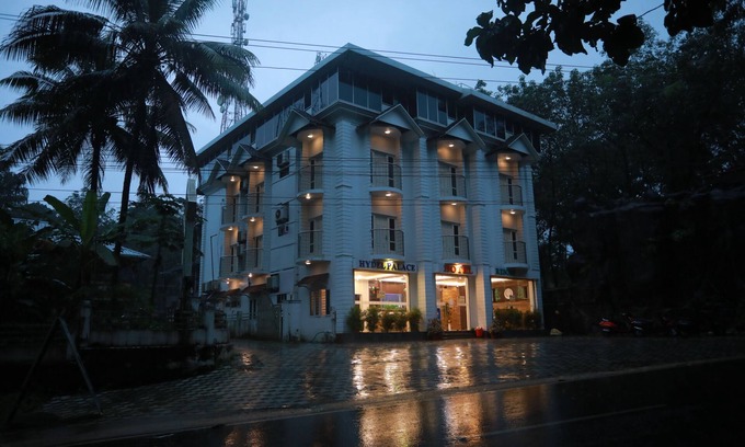 Athirapally Hotel | Hydel Palace