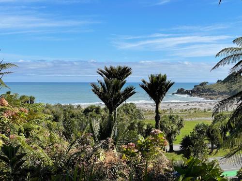 Punakaiki Ski Chalet | Hydrangea Cottages