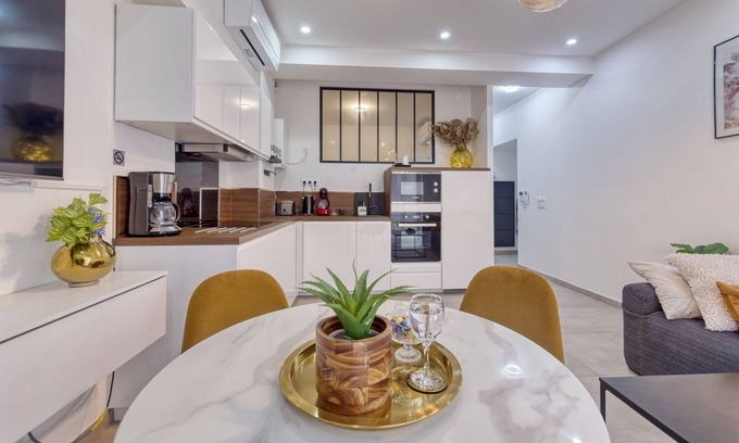 Vernier Apartment | Hyper center+Indour PARKING FREE+WIFI+air conditio