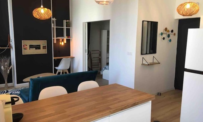 La Villette Apartment | HYPER CENTRE CLIM T2 NEUF - OLD PORT 1.5KM
