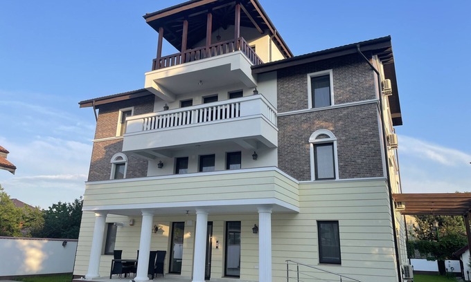 Sector 1 Apartment | Iarca Inn