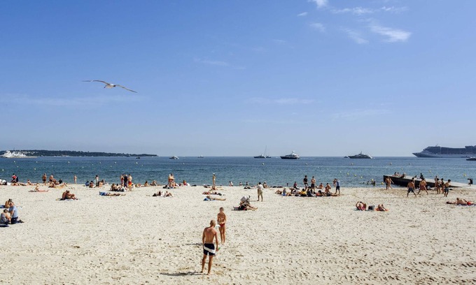 Carnot Hotel | ibis budget Cannes centre ville