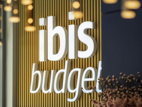 Geylang Hotel | ibis budget Singapore Gold