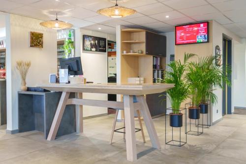 Laon Hotel | ibis Laon