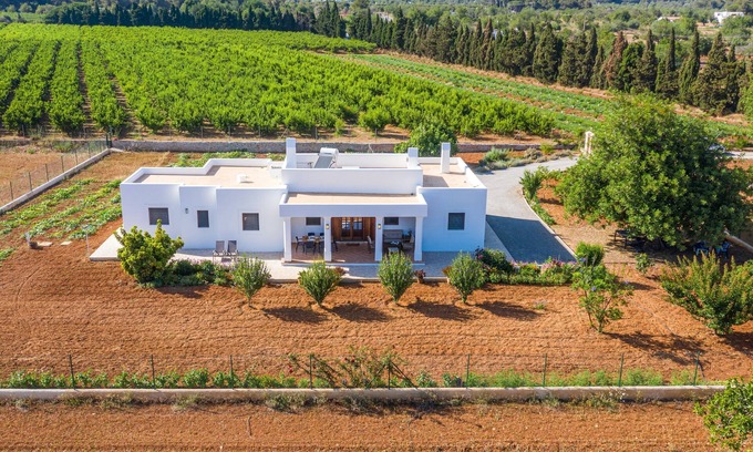Sant Carles de Peralta House | Ibizan Country House with Porch, Vegetable Garden, Sun terrace & Wi-fi