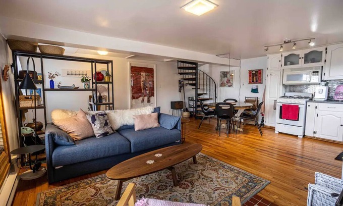 Downtown St. John's Cottage | Iconic Battery Cottage|Signal Hill|Sea&City Views