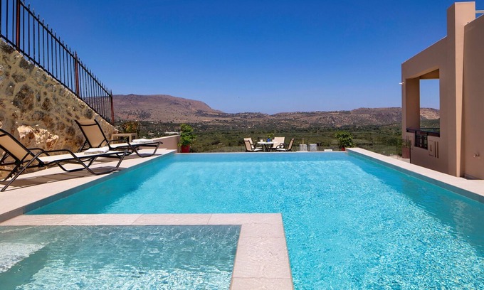 Makhairoi Villa | Iconic Villa with private pool and sea view
