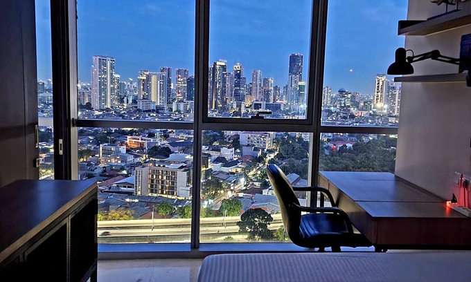Semanggi Apartment | Unforgettable Nights with Sparkling Lights at 19th