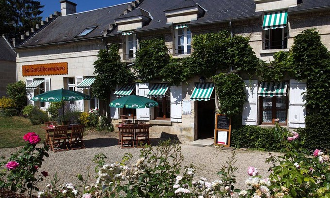 Croutoy Cottage | Ideal family and business cottage