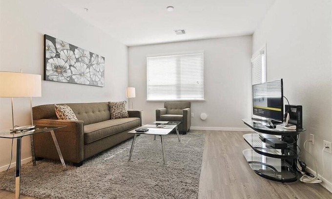 Mission Valley Apartment | Ideal family location | Mission Valley 1BR nr Parks