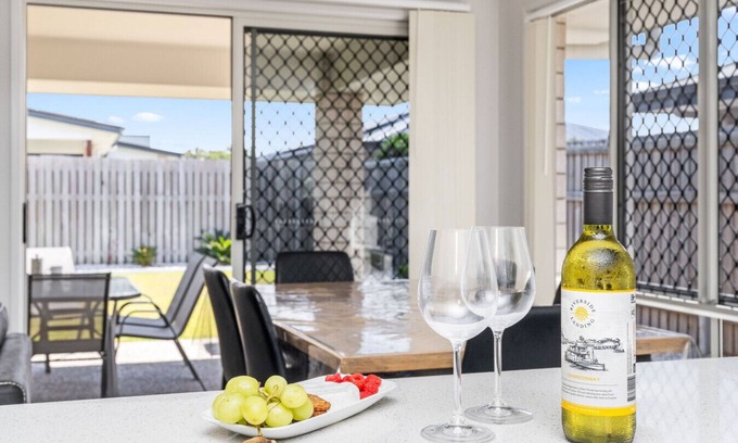 Eli Waters House | Ideal for Tradies and Nurses