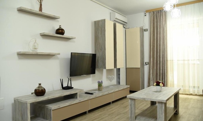 Constanta Apartment | Ideal MoonLight Residence