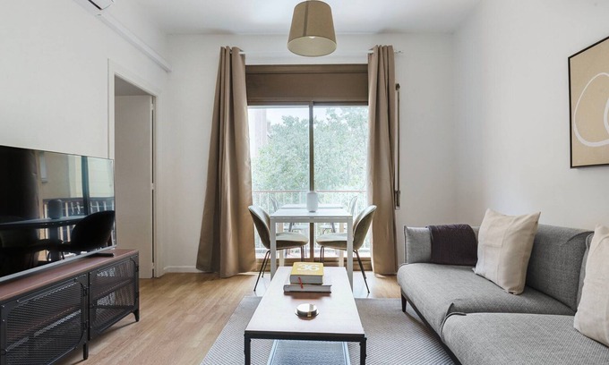 Sarria Apartment | Ideal Sarrià 3BR, Furnished w/Balcony, by Blueground