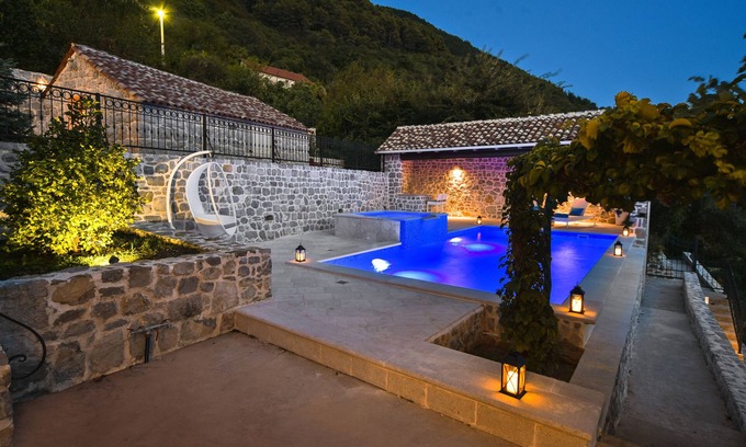 Kotor Villa | Ideal solution fore those looking for privacy, freedom and flexibility!