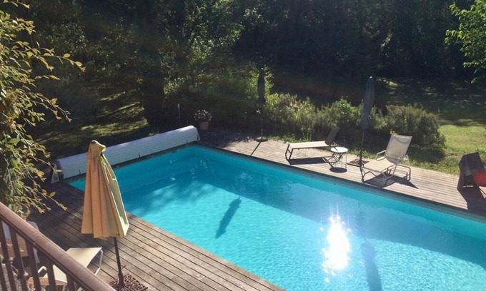 Roussillon Apartment | Idyllic!