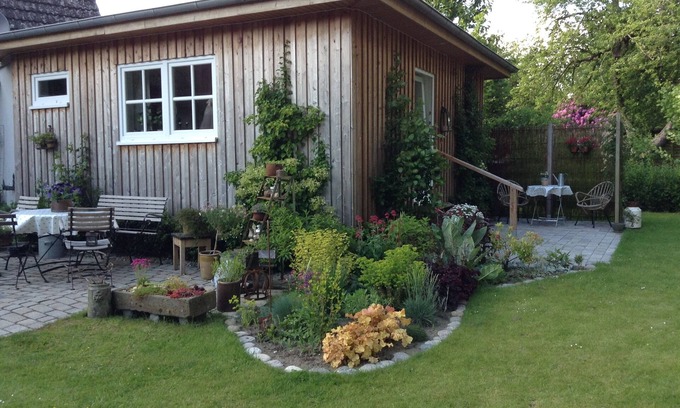 Meldorf House | Idyllic living at the city park
